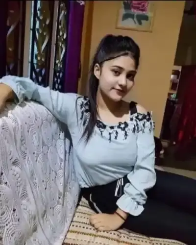 Call Girls Service in Bhadgaon